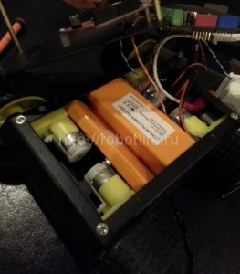 Собранная тележка с четырьмя аккумуляторами