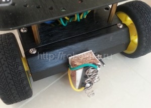 Пружинные контакты для робота